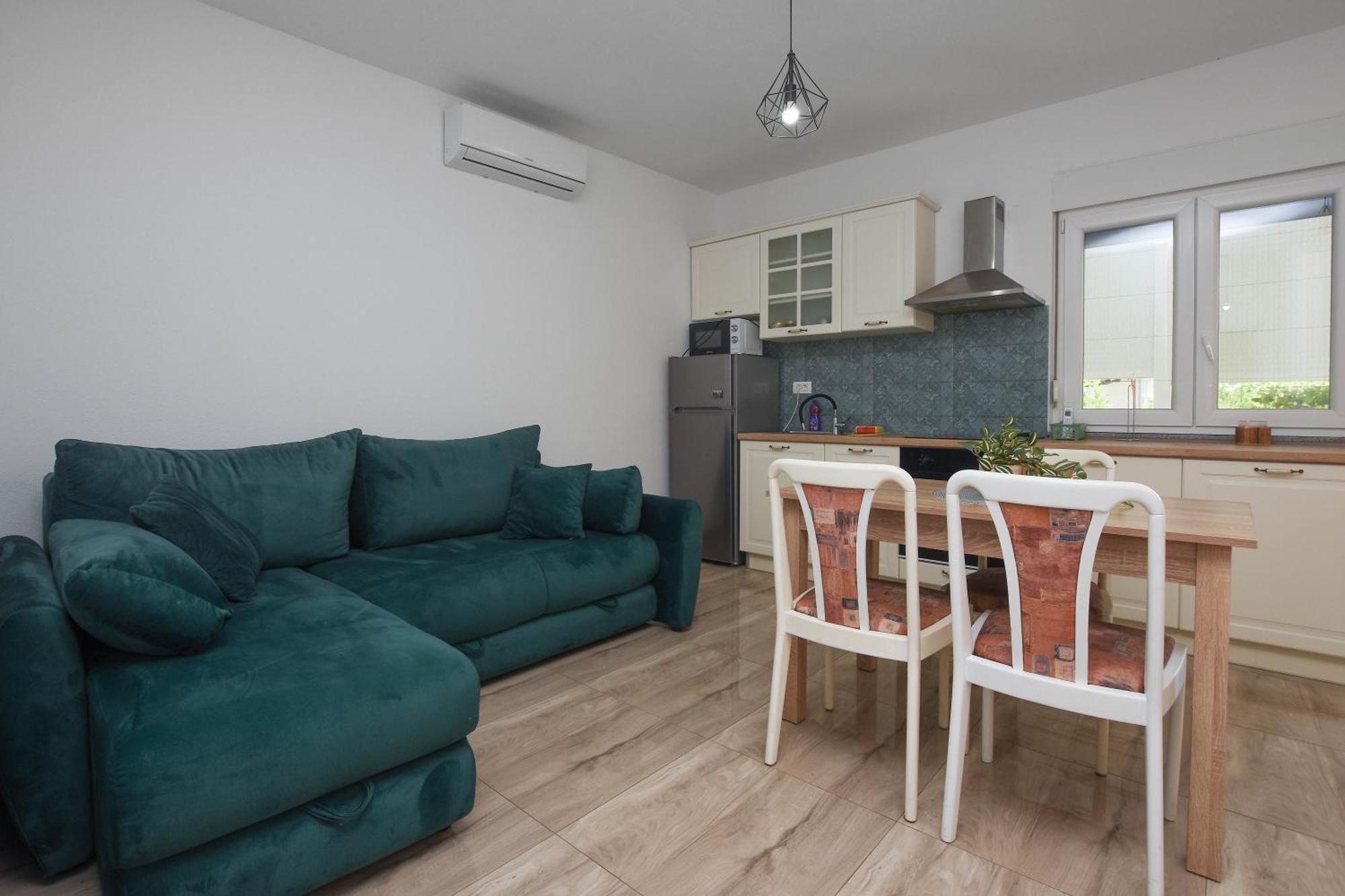 Appartamento Relax 1 Pakoštane Esterno foto